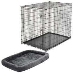 Frisco Heavy Duty Single Door Wire Dog Crate & MidWest Quiet Time Fleece Dog Crate Mat