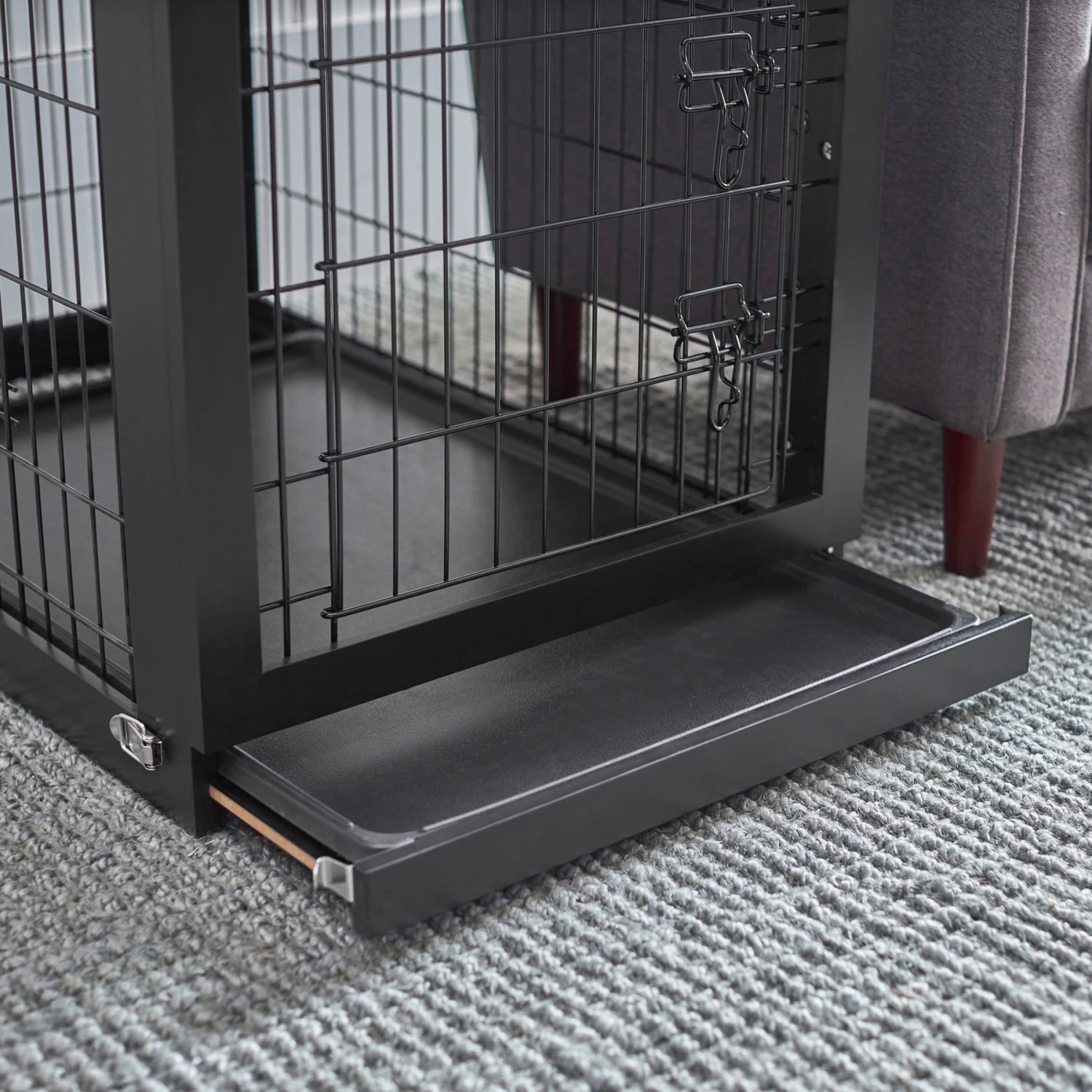 Frisco Double Door Furniture Style Dog Crate, Black & Frisco Swirl Dog Crate Mat 6 Frisco Double Door Furniture Style Dog Crate, Black & Frisco Swirl Dog Crate Mat - Image 4